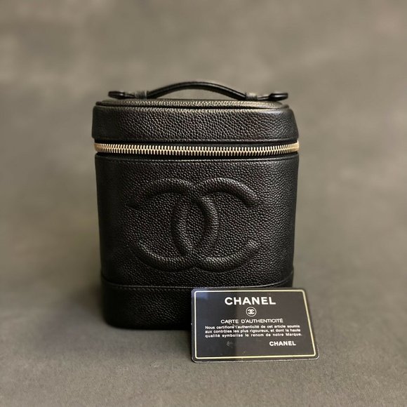 Nearly unused Chanel Caviar Timless Vanity - Picture 1 of 9